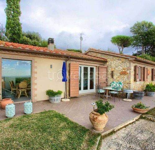 casa indipendente in vendita a Casale Marittimo