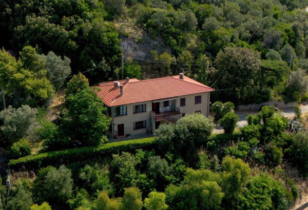 casa indipendente in vendita a Casale Marittimo