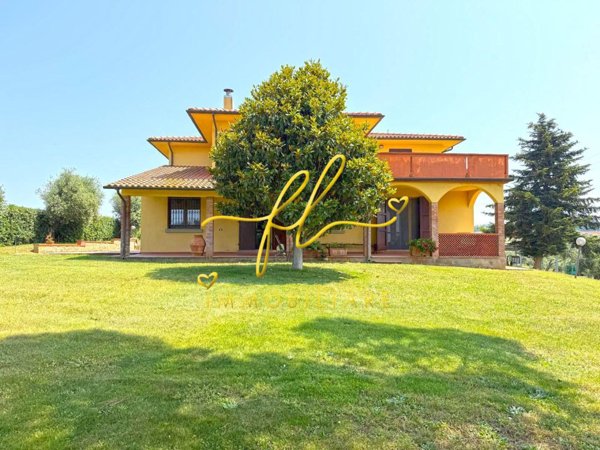 casa indipendente in vendita a Casale Marittimo