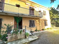 casa indipendente in vendita a Casale Marittimo