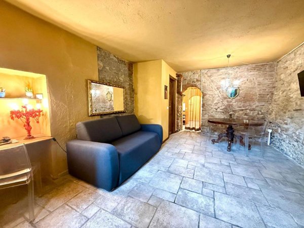 casa indipendente in vendita a Casale Marittimo