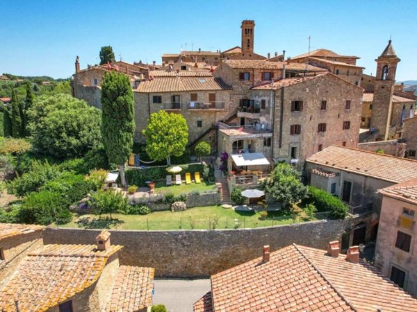 casa indipendente in vendita a Casale Marittimo