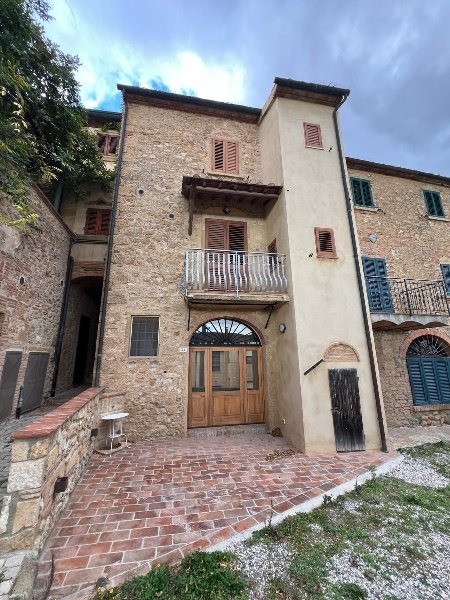 casa indipendente in vendita a Casale Marittimo