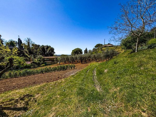casa indipendente in vendita a Casale Marittimo