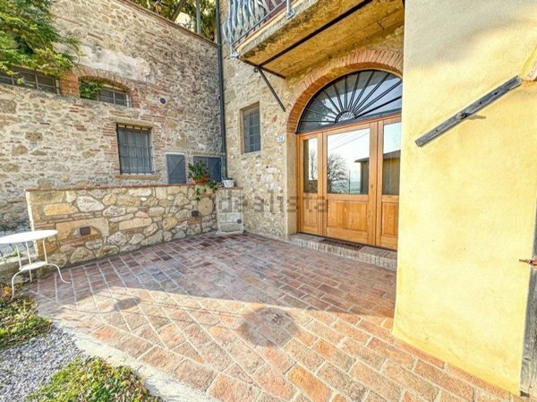casa indipendente in vendita a Casale Marittimo