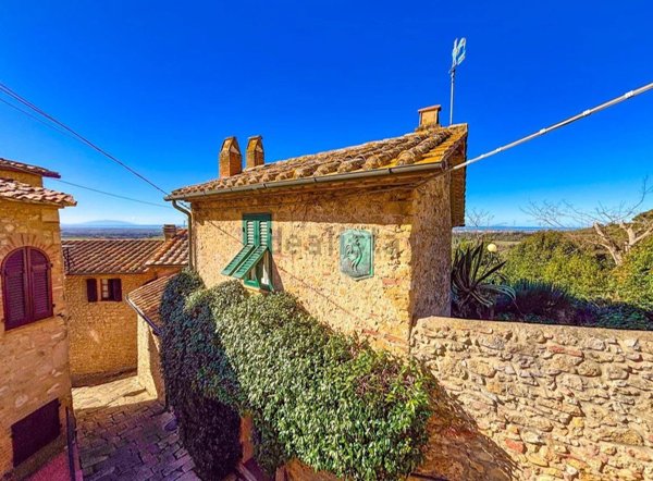 casa indipendente in vendita a Casale Marittimo