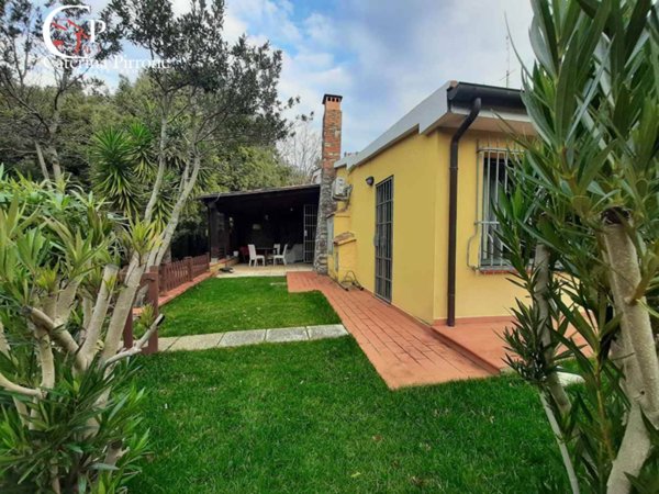 casa indipendente in vendita a Casale Marittimo