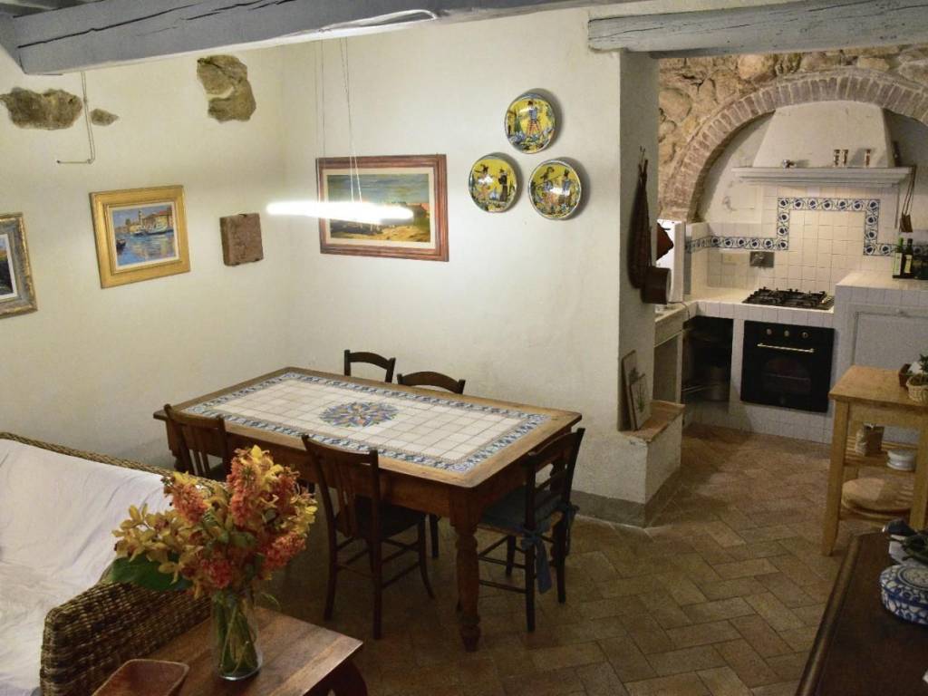 casa indipendente in vendita a Casale Marittimo