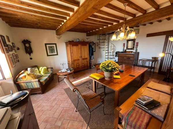 casa indipendente in vendita a Casale Marittimo