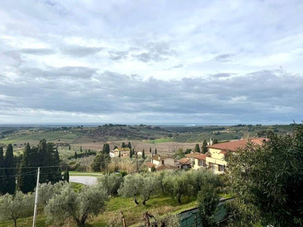 casa indipendente in vendita a Casale Marittimo