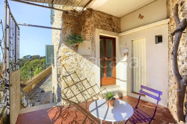 casa indipendente in vendita a Casale Marittimo