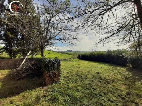 casa indipendente in vendita a Casale Marittimo