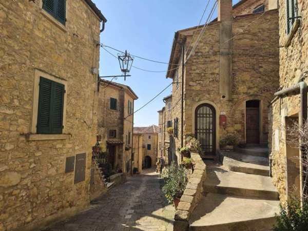 casa indipendente in vendita a Casale Marittimo