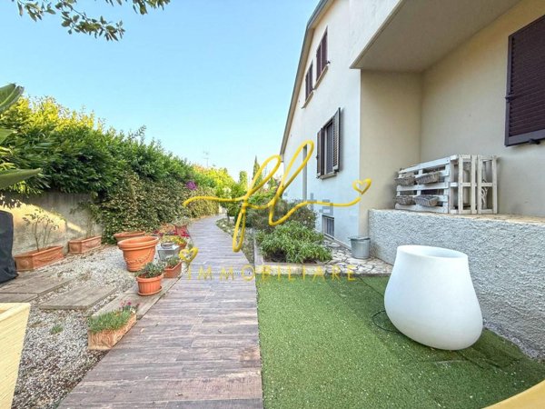 casa indipendente in vendita a Casale Marittimo