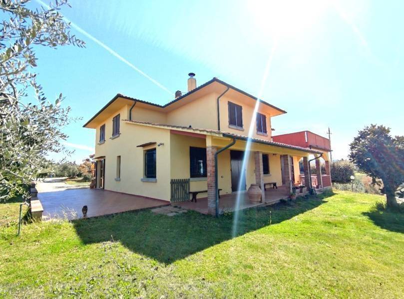 casa indipendente in vendita a Casale Marittimo