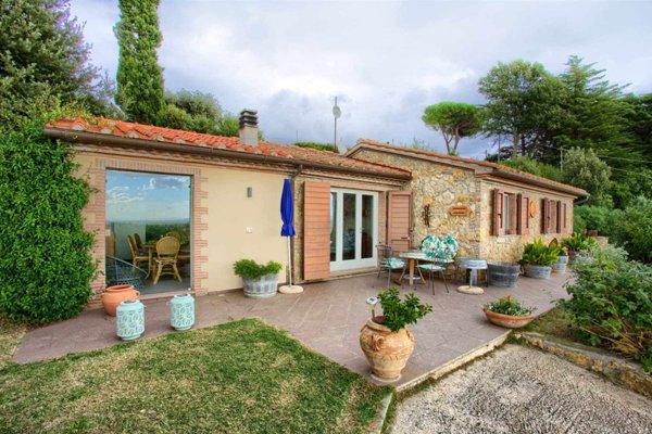 casa indipendente in vendita a Casale Marittimo