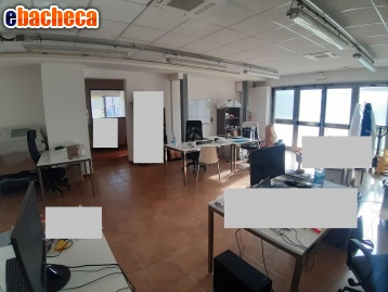 ufficio in vendita a Cascina in zona Navacchio