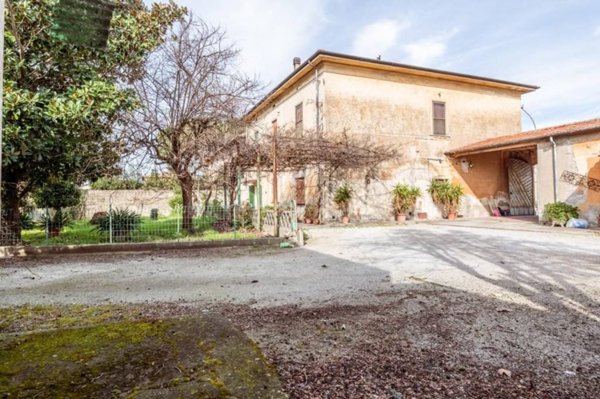 casa indipendente in vendita a Cascina in zona San Casciano