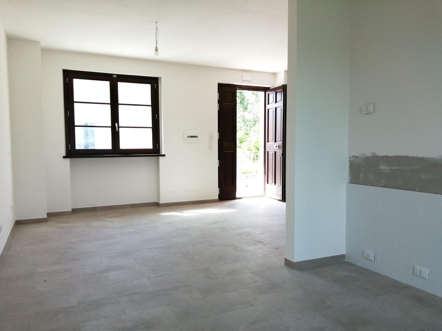 casa indipendente in vendita a Cascina in zona Casciavola
