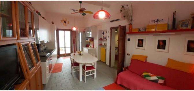 casale in vendita a Cascina