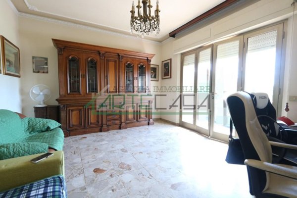 casa indipendente in vendita a Cascina