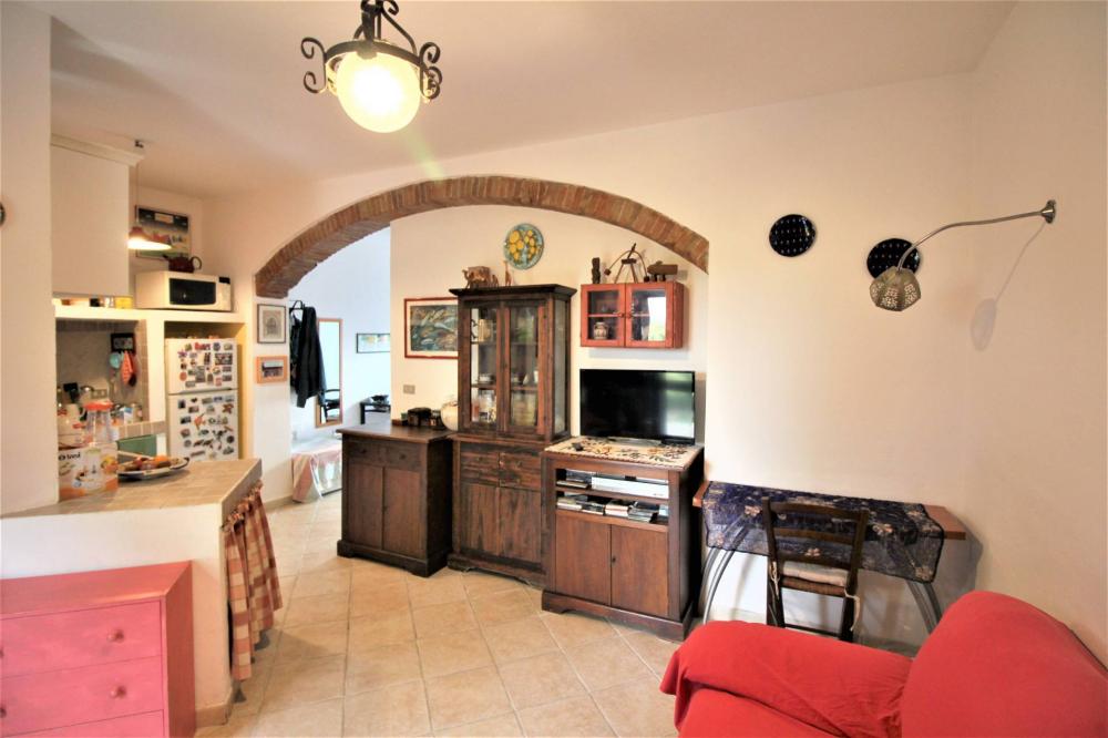 casa indipendente in vendita a Cascina in zona Navacchio
