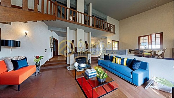 casa indipendente in vendita a Cascina