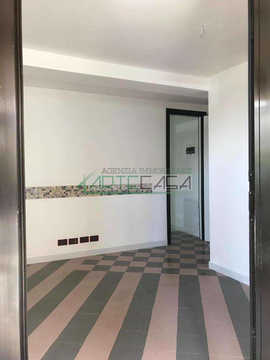 ufficio in vendita a Cascina in zona Navacchio
