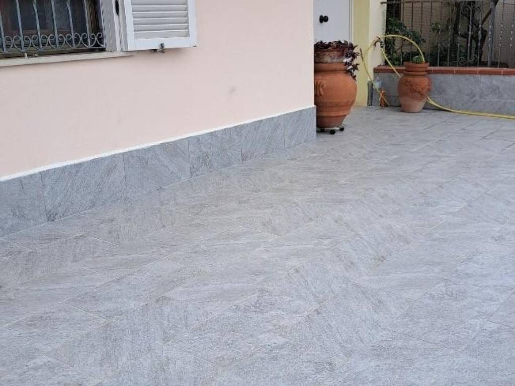 casa indipendente in vendita a Cascina in zona Navacchio