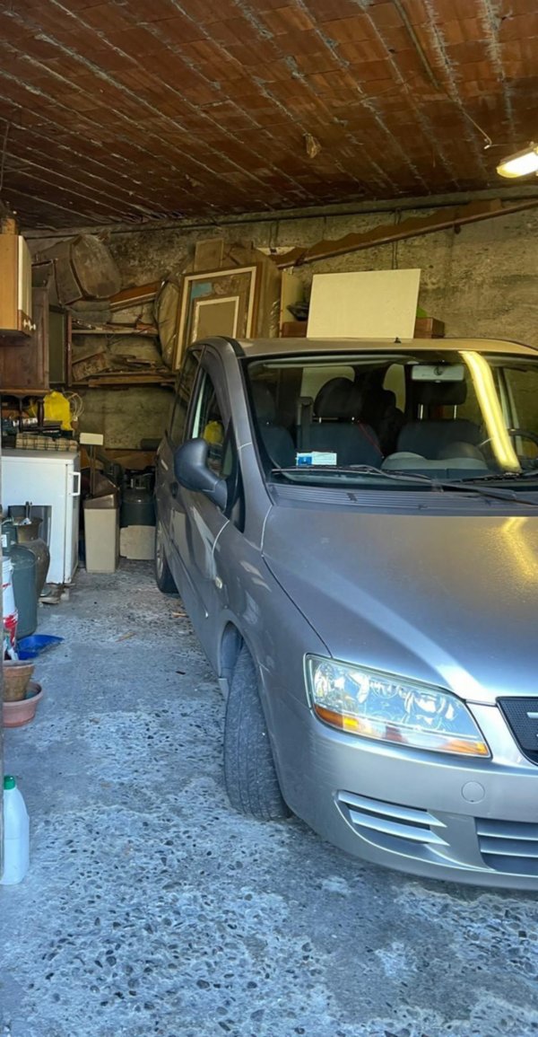 casa indipendente in vendita a Cascina