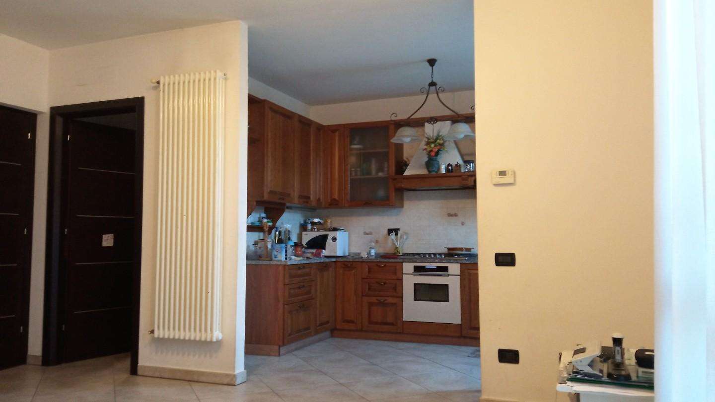 casa indipendente in vendita a Cascina in zona Titignano
