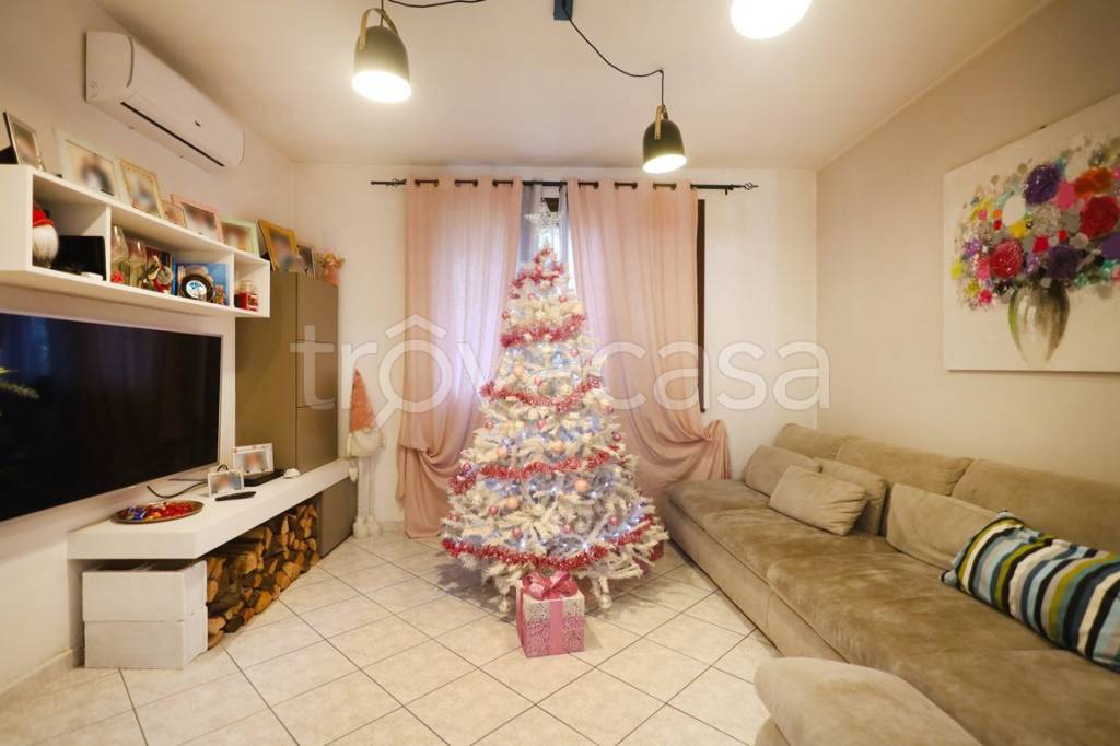 casa indipendente in vendita a Cascina in zona San Casciano