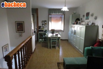 appartamento in vendita a Cascina in zona Latignano