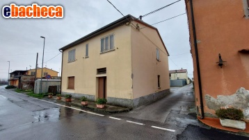 appartamento in vendita a Cascina in zona Latignano