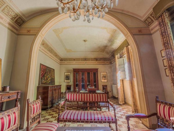 casa indipendente in vendita a Cascina