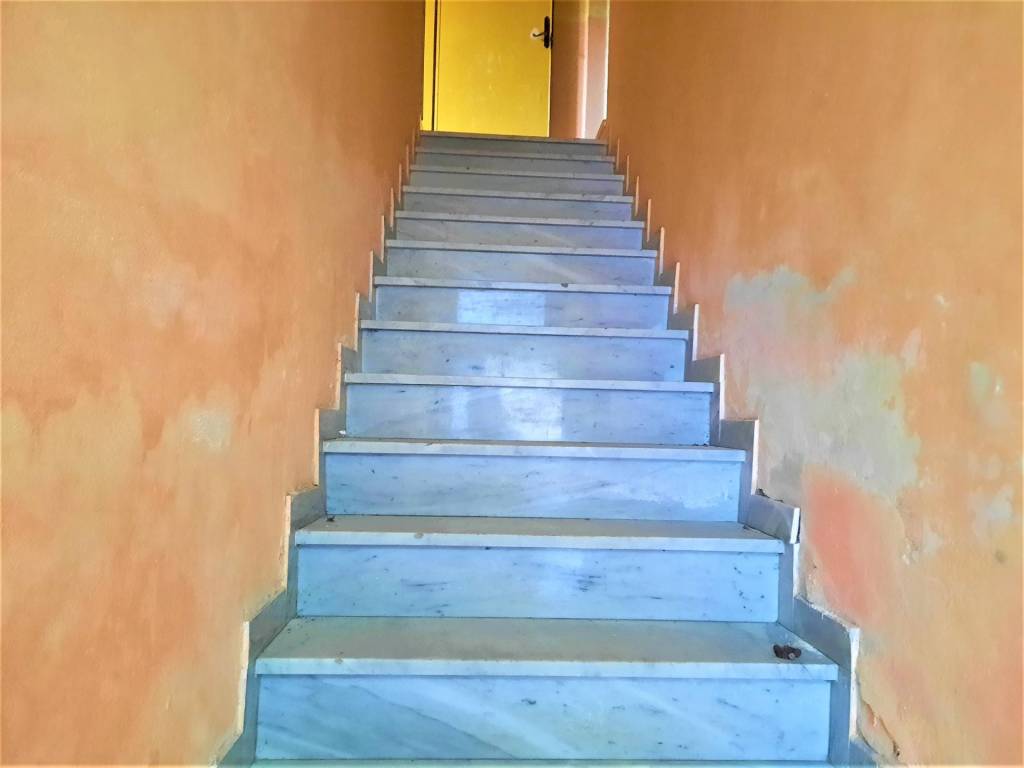 appartamento in vendita a Cascina in zona Latignano