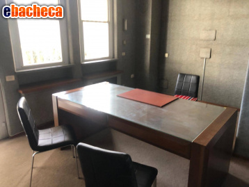 negozio in vendita a Cascina