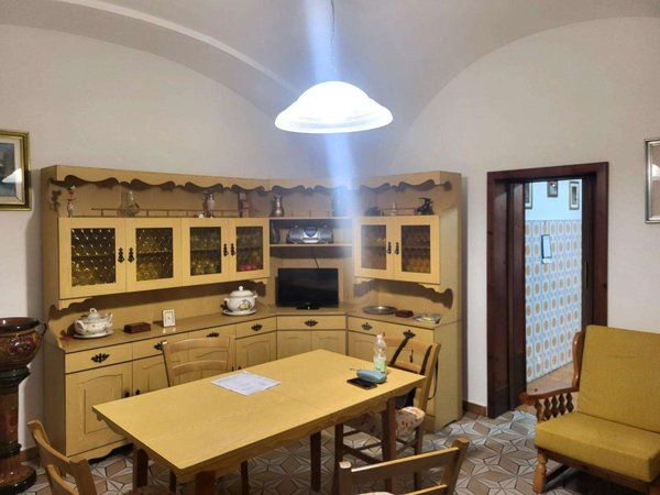 casale in vendita a Cascina