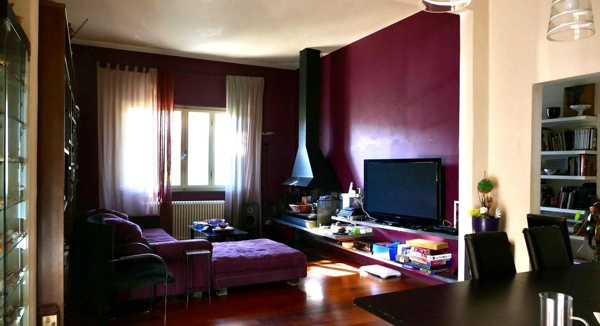 casa indipendente in vendita a Cascina in zona Navacchio