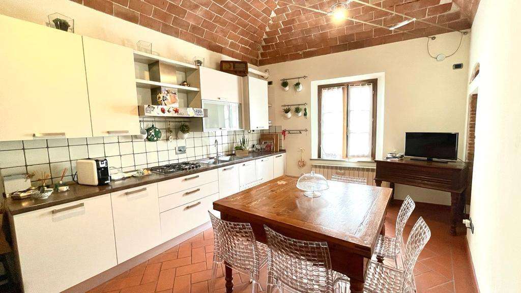 appartamento in vendita a Cascina