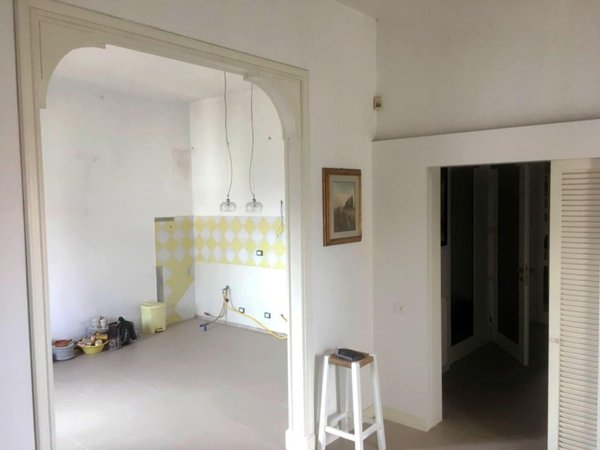casa indipendente in vendita a Cascina
