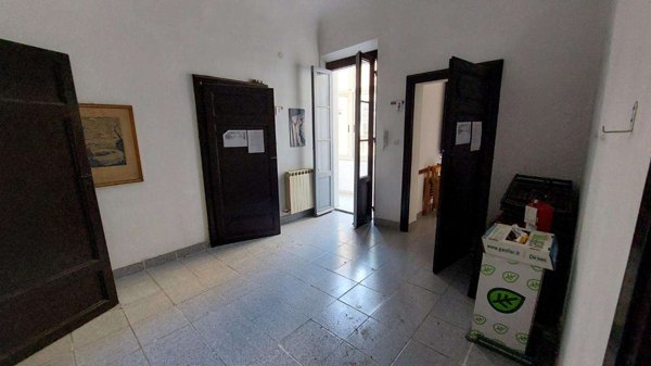 casale in vendita a Cascina