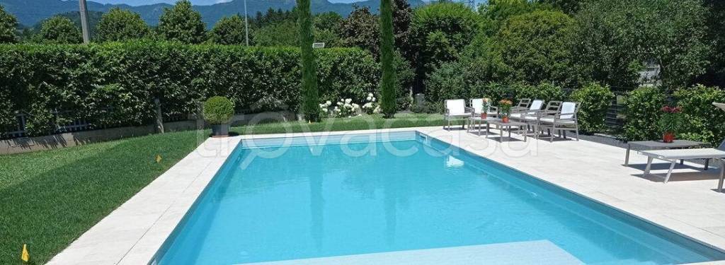 casa indipendente in vendita a Cascina in zona San Giorgio