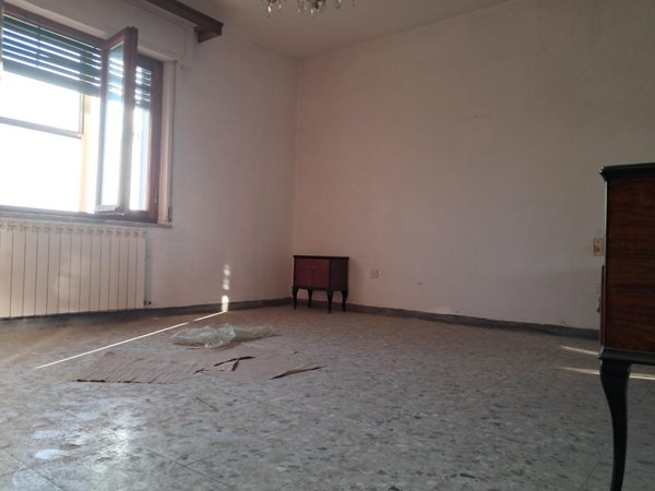 casa indipendente in vendita a Cascina in zona Navacchio