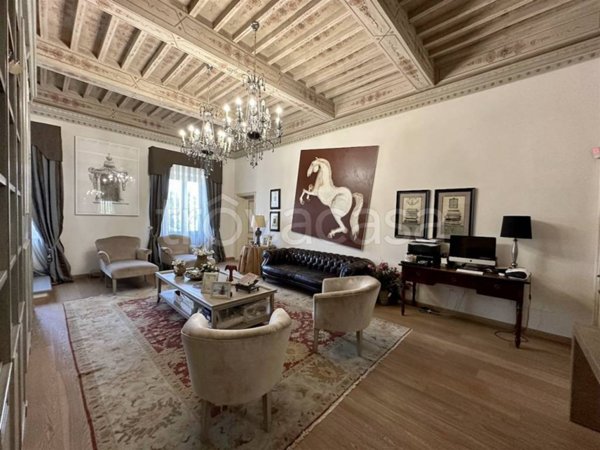 casa indipendente in vendita a Cascina