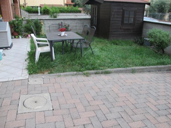 appartamento in vendita a Cascina in zona Titignano