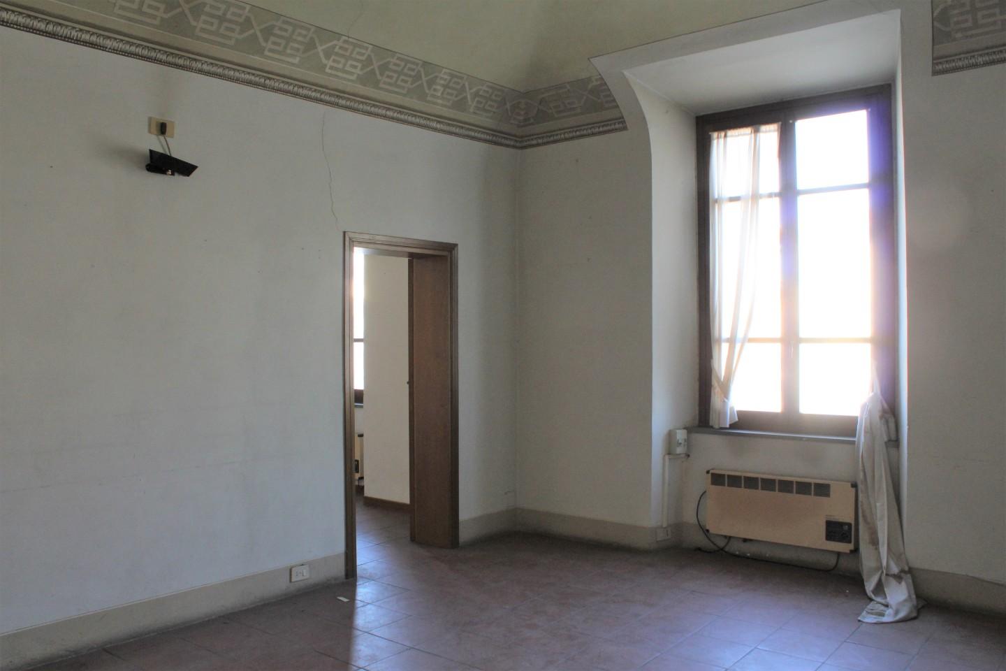 casale in vendita a Cascina
