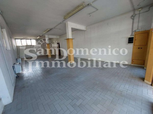 casale in vendita a Cascina in zona Navacchio