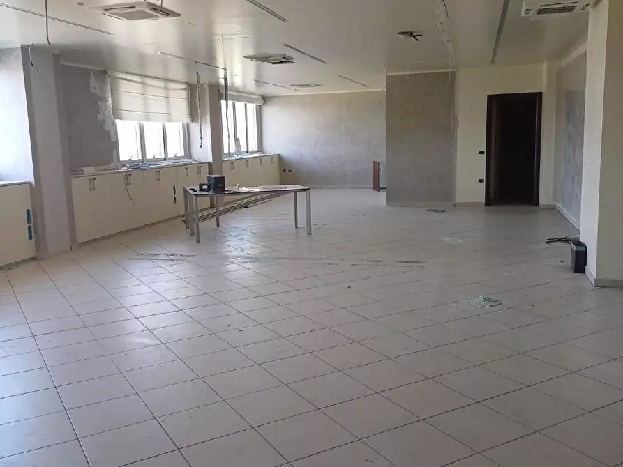 casale in vendita a Cascina