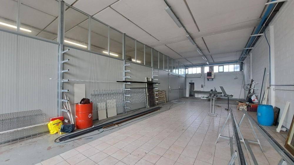 casale in vendita a Cascina in zona Navacchio